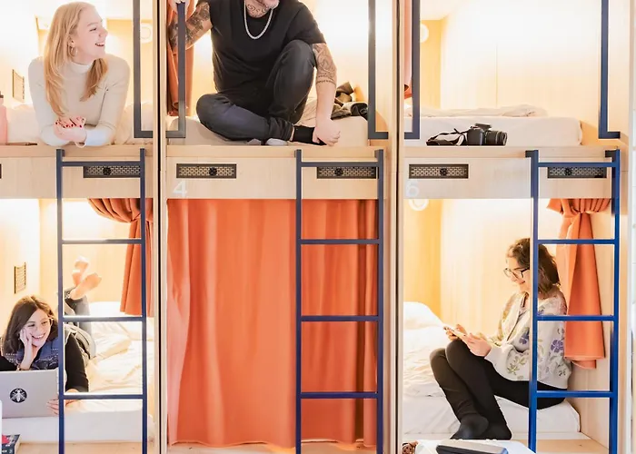 Will & Tate Hostel *