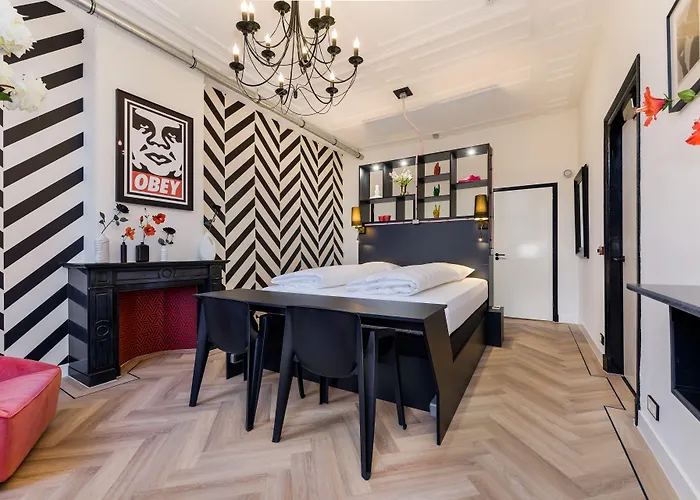 Will & Tate * The Hague