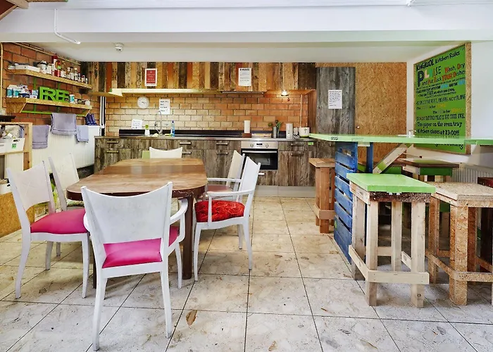 Will & Tate Hostel Den Haag