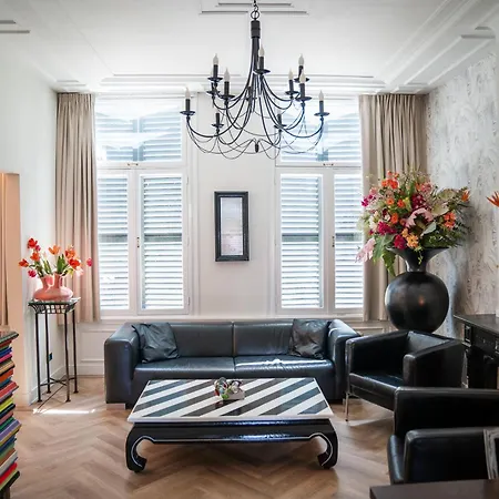 Will & Tate * The Hague