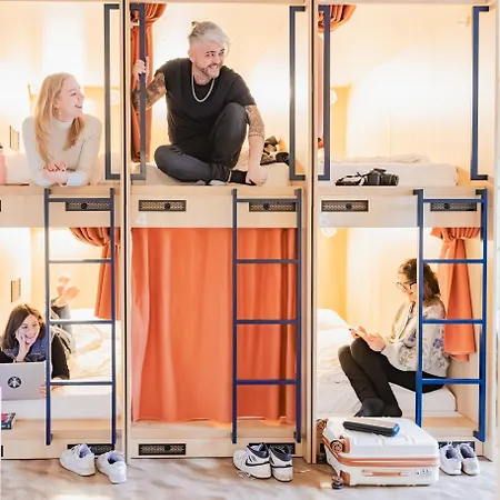 Will & Tate Vandrerhjem *