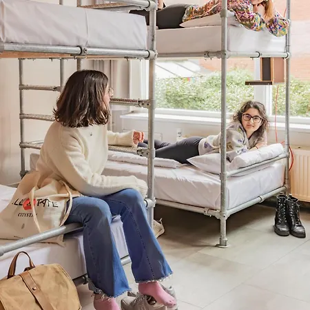 Hostel Will & Tate *