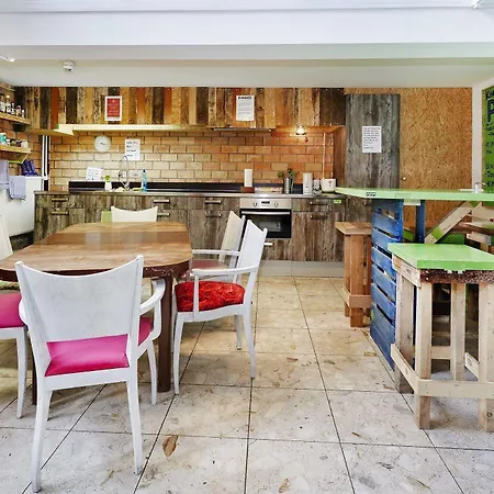 Will & Tate Hostel The Hague