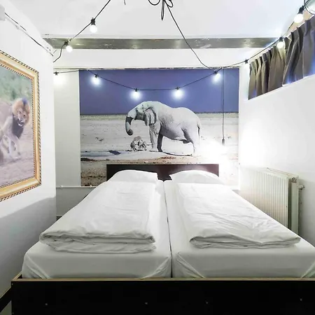 Hostel Will & Tate *