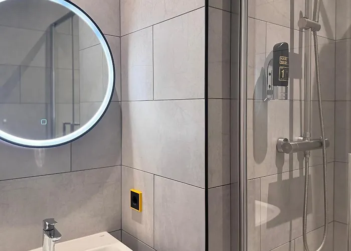 Vandrerhjem Will & Tate *