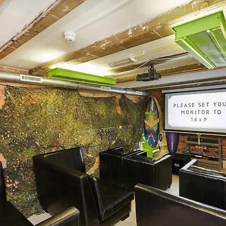Will & Tate Hostel